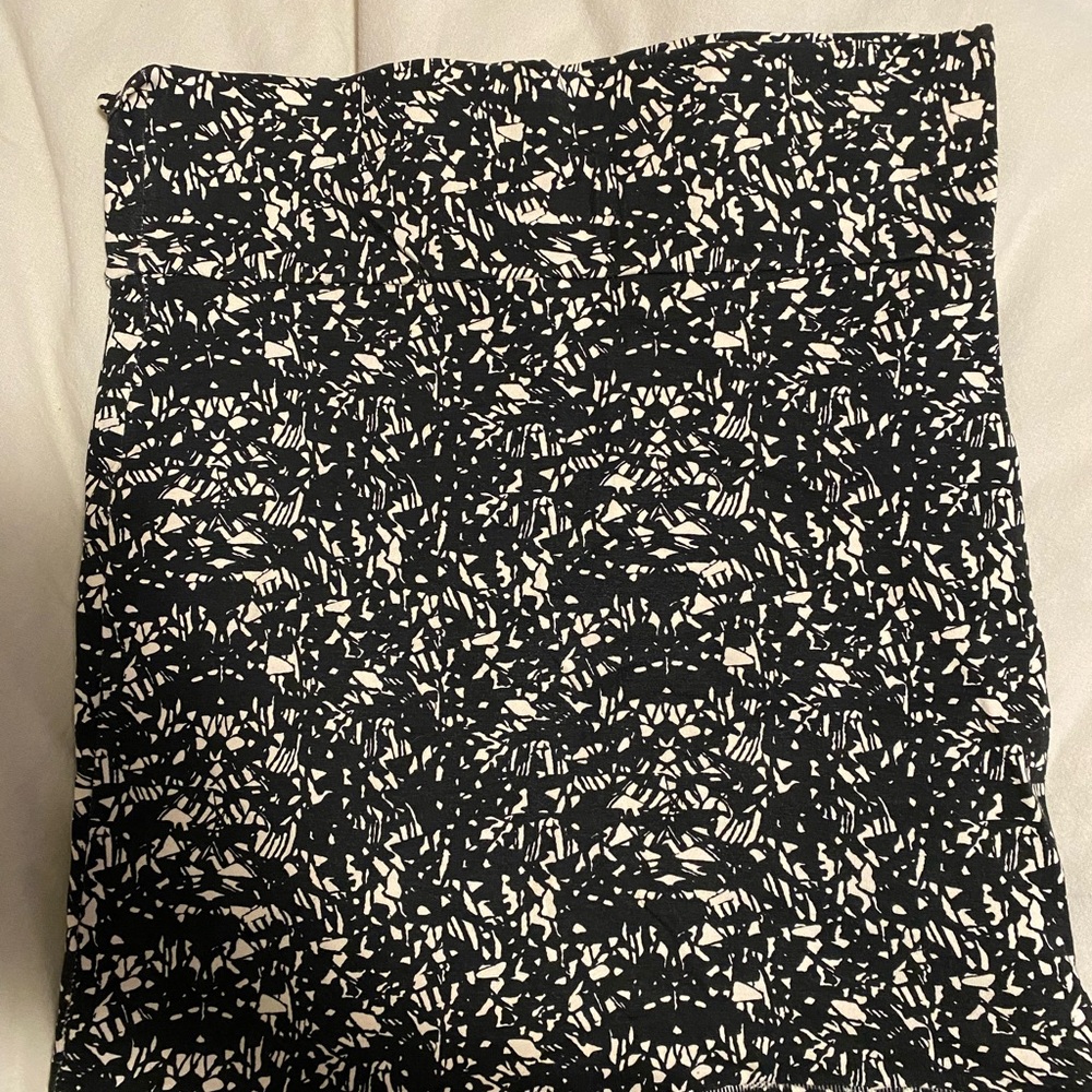 Black and White Patterned Women's Tube Top